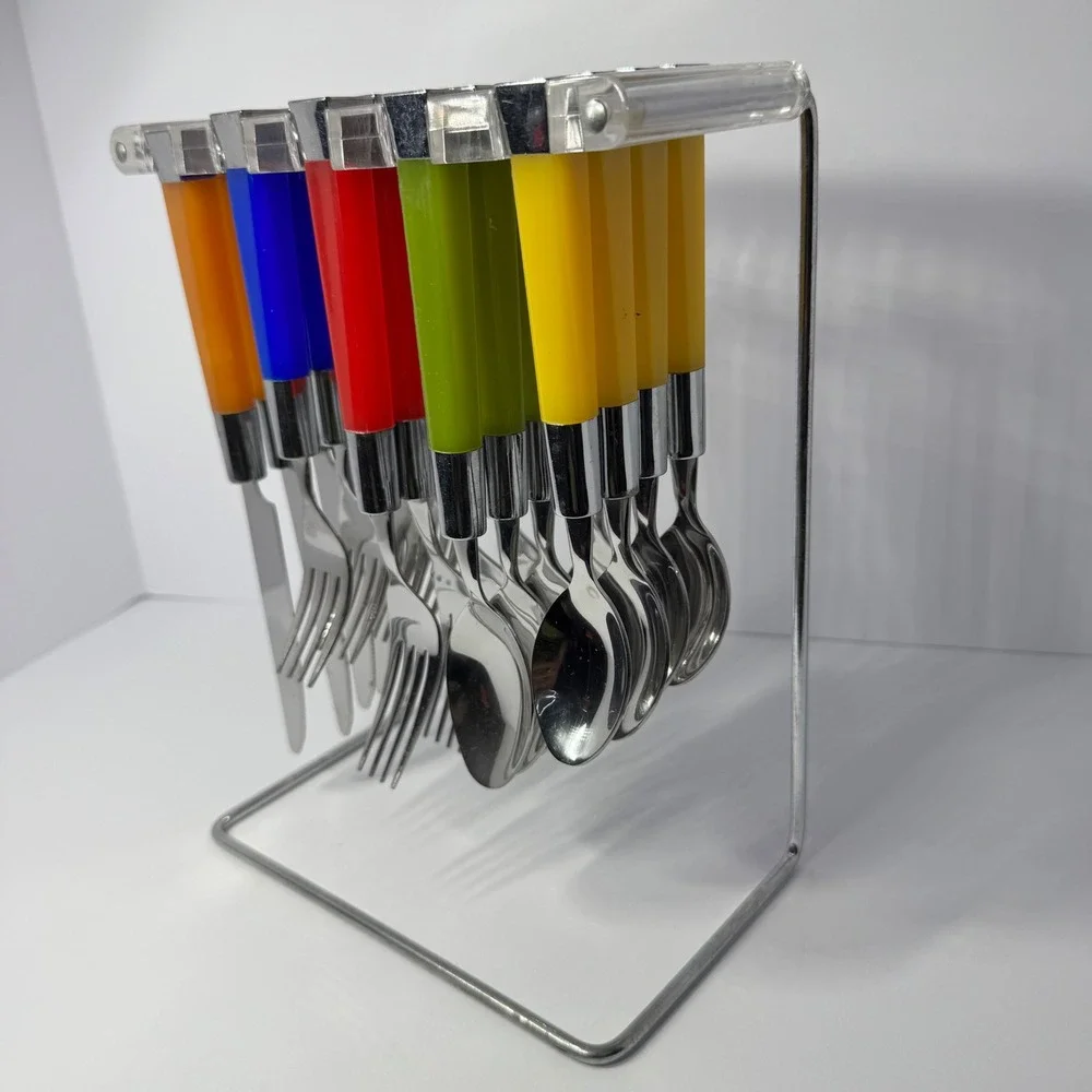 VTG Cambridge Silversmiths Temptation 20pc Flatware Set Hanging Stand Multicolor